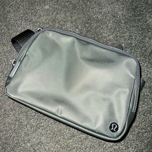 lululemon belt bag